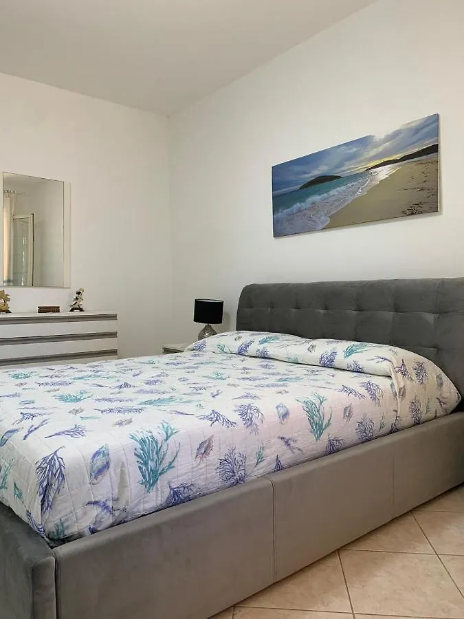 Appartamento In Villa Gelsomino Domus De Maria 0*,  Itálie